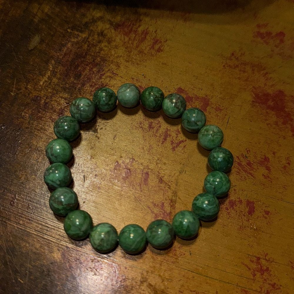 New greenish blue turquoise pose like beaded stretch bracelet